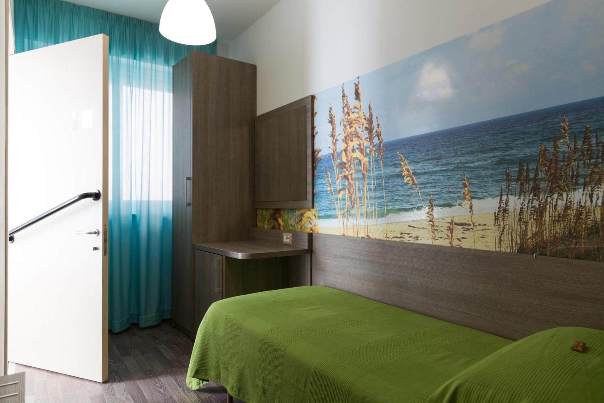 Hotel Miramare Пінето Екстер'єр фото